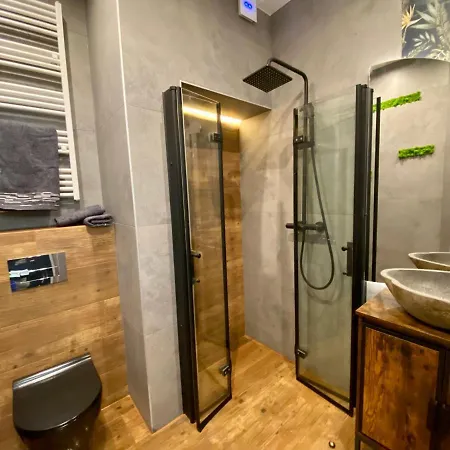 Z Jacuzzi Apartment *